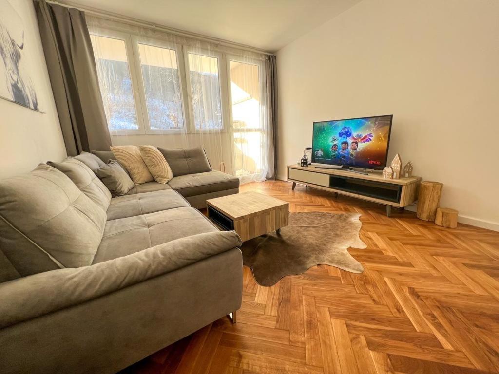 Apartman Visek ยาคีมอฟ ภายนอก รูปภาพ