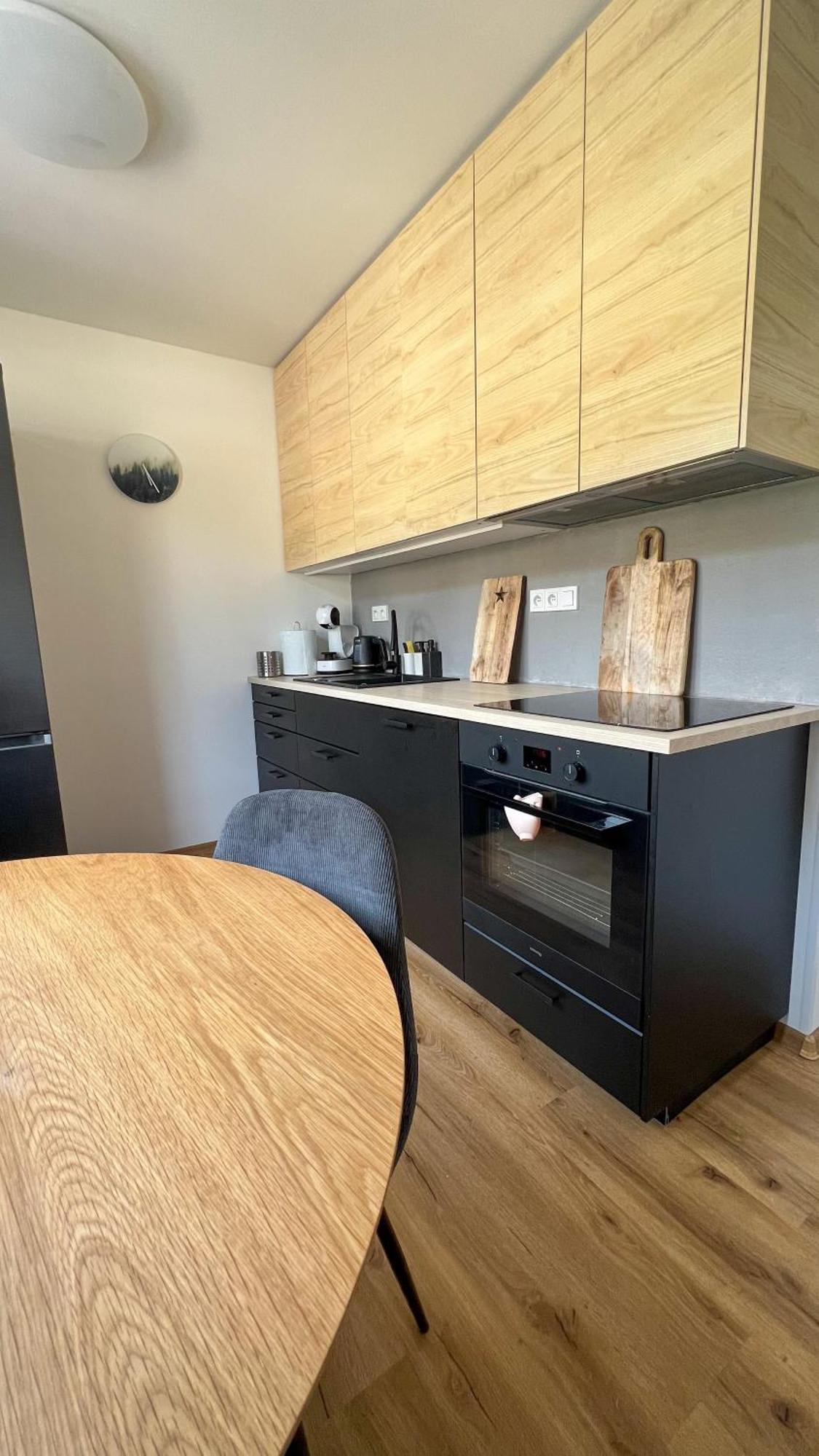 Apartman Visek ยาคีมอฟ ภายนอก รูปภาพ